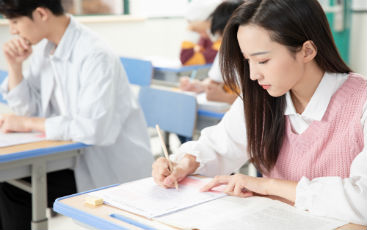 安徽2023年10月自考准考证打印时间：考前3天